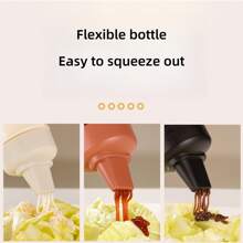 1pc Kitchen Squeeze Sauce Bottle With Dust Cover, Suitable For Salad Dressing, Ketchup, Squeeze-Style Sauce Bottle, 5-Hole Multi-Function Kitchen Tool
