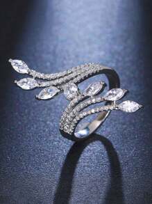 Gift Box Style Fashionable Glamour Angel Wing Cubic Zirconia Ring, Super Shiny Faux Diamond Suitable For Women Wedding, Party Wear And Holiday Gift