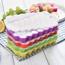 1 Piece 37-Grid Honeycomb Silicone Ice Tray | Hexagonal Mold For Perfectly Shaped Ice Cubes – Ideal For Outdoor Camping & Kitchen Use | Flexible, Vivid Design Ice Mold