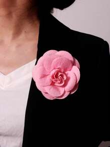 Broșă floare camelie lucrată manual de 8 cm - accesoriu la modă, material nețesut, florală, broșă Halloween