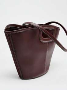 Borsa a tracolla e borsetta larga con decorazione a trapuntatura, di grande capienza, nuova collezione primavera 2025