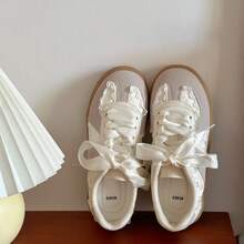 女士休闲鞋，纯色学院风复古风格中国蕾丝拼接运动鞋，适合户外、度假、婚礼、学校、办公室、健身房、家居、春夏秋冬时尚运动鞋 - 米色 - 查看 3