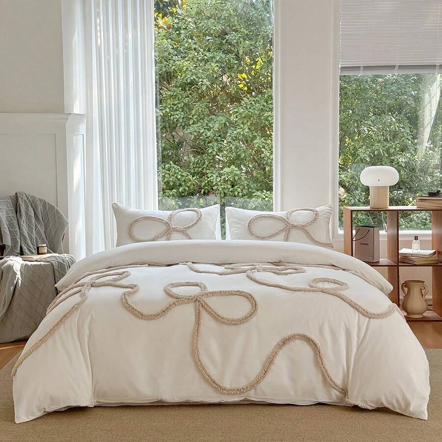 Soft & Comfortable 3 PiecesFloral Embroidered Duvet Cover Set, Breathable 100% Polyester Fabric, All-Season Zipper Closure, Machine Washable, Twin/Full/Queen/King - Bedroom Bedding Set (Duvet Insert Not Included) - White - View 1