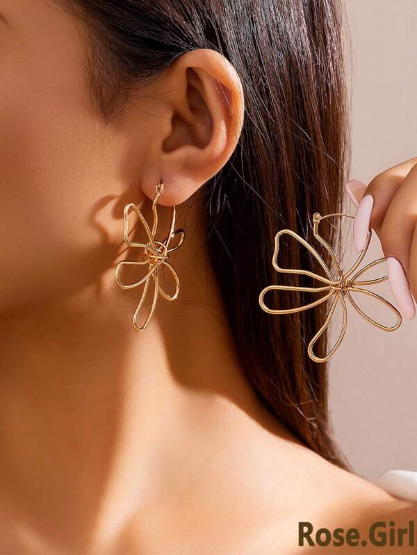 1 par de brincos minimalistas e modernos com design floral assimétrico vazado para mulheres, adequados para uso diário, férias, encontros, presente de casal, brincos de noiva modernos