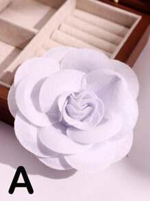 Broșă floare camelie lucrată manual de 8 cm - accesoriu la modă, material nețesut, florală, broșă Halloween