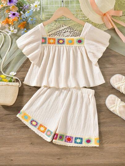 Vihyde 少女蕾絲空心方領波浪邊短袖與短褲休閒假日套裝