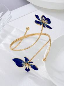 1 件女士不对称花卉袖口手链，适合派对、婚礼、节日、送给朋友和家人的迷人配饰