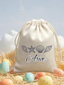 1 bolsa com cordão personalizável, pode ser impressa com nome personalizado ou mensagens de Natal. Estampada com lindas conchas de praia, cavalos-marinhos, estrelas-do-mar e outros padrões, é a escolha ideal para presentes de compras. O porta-moedas é um presente decorativo para a escola das crianças. Pode ser personalizado com o seu nome.