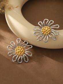 Retro Boho Gothic Style Silver Daisy Stainless Steel Earrings, Unique Design For Daily Wear, Suitable For Music Festivals, Parties, Beach Vacations