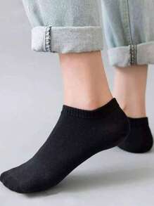 10 Pairs Men's Breathable Moisture-Wicking Solid Color Regular Ankle Socks