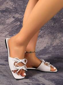 1 Cặp Dép đế bằng rỗng màu trơn thắt nơ cơ bản phong cách Bohemian dễ thương thanh lịch giản dị kiểu phương Tây dành cho đám cưới ngoài trời, thích hợp cho bãi biển, tiệc tùng, đám cưới, nhà riêng, văn phòng, ngoài trời, mùa hè. Dép xỏ ngón màu trắng cỡ lớn, chống trượt, thoáng khí, nhẹ - trắng - Xem 5
