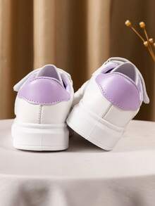 一双时尚儿童运动鞋，儿童学校运动鞋，休闲鞋，度假跑步鞋，心形印花，撞色鞋，男童女童运动鞋，魔术贴耐磨运动鞋 - 藍白色 - 查看 3