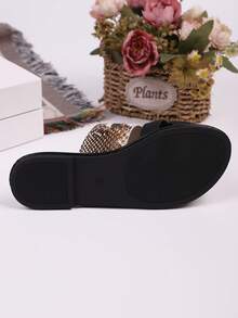 Women's Summer Flip Flops, Non-Slip Beach Sandals, Flat Slide Sandals, Fashionable For Beach - Black - View 9