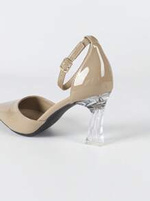 Zapatos de tacón alto con punta puntiaguda, moda para mujeres, año 2025