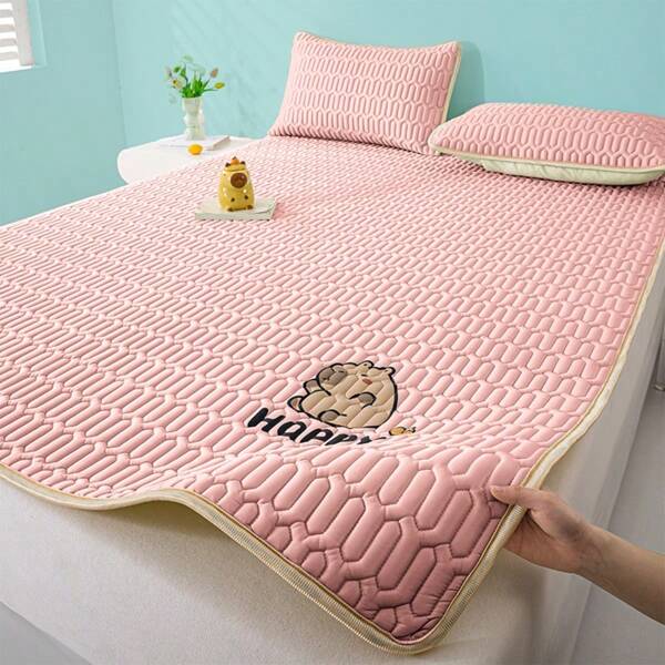 1 pièce Tapis de refroidissement avec imprimé de dessin animé mignon - Lavable en machine, pliable, tapis en polyester doux au toucher avec motif "Heureux", jaune et blanc, idéal pour la décoration de la chambre à coucher et de la chambre d'hôtel. Design ludique et durable, protection pour matelas.