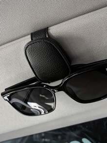 1pc Universal Car Sun Visor Glasses Clip, PU Material, Car Glasses Holder, Interior Accessory, Glasses Storage Rack, Essential For Sunshade, Suitable For Driving, Vacation, Back To School, Weekend Camping, Also A Great Gift For Mother, Girlfriend, Boyfriend, Father, Perfect Present For Teachers, Essential Car Accessory