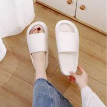 1 par de chanclas con plataforma en forma de nube para mujer, sandalias de playa de verano con suela blanda de EVA antideslizante, zapatillas para baño y uso en casa