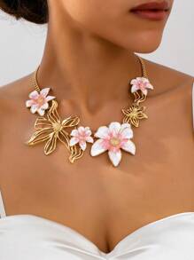 1pc Metallic Hollow Floral Design Necklace, Fashionable European & American Style Statement Flower Necklace