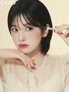 Clio K-Beauty SHARP SO SIMPLE 防水眼线笔，胶水/凝胶眼线笔，眼线笔，色彩浓郁，色素沉着丰富，涂抹顺滑，持久，哑光效果，防水防汗，日常彩妆，韩国彩妆