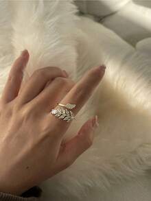 1 件奢华可调节铜方晶锆石麦叶设计戒指，女士礼物