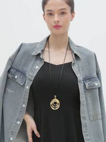 1pc Minimalist Elegant Petal Pendant Necklace, Stylish Multi-Layer Twist Geometric Shape Metal Long Chain Wax Rope Necklace, Unisex Fashion Accessories, Gift For Boyfriend/Girlfriend