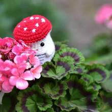 Mini Cute Funny Positive Life Potato Tomato Eggplant Onion Cute Animals Creative Knitted Holding Card Crochet Birthday Christmas Girls Gifts Party Decor - 紅色 - 查看 7