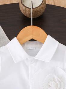 2 件女童夏季时尚 3D 花朵装饰无袖衬衫 + 珍珠装饰破洞牛仔短裤套装，返校装 - 白色 - 查看 3