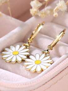 1pair Delicate Yellow Daisy Flower Shaped Earrings For Women, Engagement/Wedding Ear Jewelry, Perfect Gift For Sisters/Mothers Valentines,Mom,Mother,Mother's Day,Gift