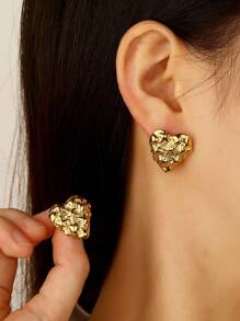 1 paire de boucles d'oreilles cloutées en acier inoxydable texturé en forme de cœur et d'étoile, convenant pour le port quotidien des femmes