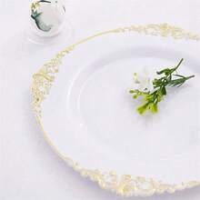 Goldgeprägte Platte, weiße Basis mit goldenem geprägtem Drachenrand, elegantes und luxuriöses Geschirr, geeignet für Geburtstag, Hochzeitsfeier und Weihnachtsessen (in verschiedenen Größen für unterschiedliche Anlässe erhältlich)