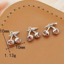 3 pièces d'accessoires semi-finis en DIY faits à la main : pendentif cerise de petite taille, plaqué cuivre 18 carats avec zircone rouge. Utilisables pour fabriquer des boucles d'oreilles, colliers et pendentifs
