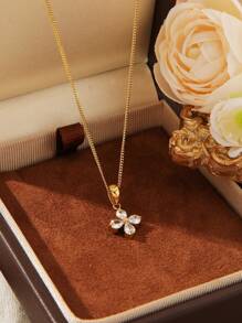 1 Stück Halskette aus 18 K Perlengold überzogenem Edelstahl mit 4-Blatt-Blume und kubischem Zirkonia, Luxus Damenmode, geeignet für Party, Date, Büro