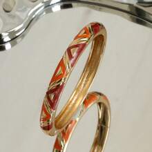 1pc Enamel Bangle Bracelet, Geometric Pattern Springy Open-Close Design, Classic Fashion Bracelet, Colorful, Mother's Day/Graduation Gift