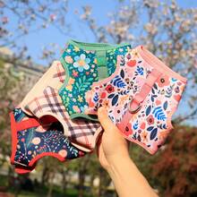 Modischer bedruckter Hundegeschirr für kleine Hunde, atmungsaktives Mesh-Material, Schnappverschluss, leicht an- und ausziehbar, verstellbarer Klettverschluss für Spaziergänge mit Hunden Outdoor - Verschiedenfarbig - Übersicht 2