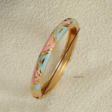 1pc Enamel Bangle Bracelet, Geometric Pattern Springy Open-Close Design, Classic Fashion Bracelet, Colorful, Mother's Day/Graduation Gift