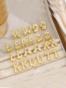 1对高彩黄铜镜面Q版气球泡泡圆鼓形字母耳环含26个英文字母A-Z、首字母姓氏耳环（耳针比较软-可手动调节角度）