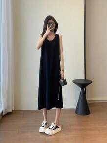 Vestido negro sin mangas para mujer