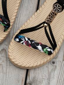 黑色凉鞋，女士平底夏季编织轻便防滑沙滩鞋，仿草鞋底搭配随机花卉复古图案，波西米亚风格假日圆头学生凉鞋 - 黑色 - 查看 7