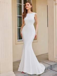 EVERPRETTY Elegant Sleeveless Lace Backless Bride White Formal Gown For Engagement Wedding Dress For Outdoor Lawn Wedding Party - White - View 1