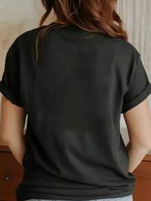 Camiseta Casual de Mujer con Estampado de Cintas de Cereza - Cuello Redondo, Manga Corta, Mezcla de Poliéster Suave, Lavable a Máquina - Perfecta para el Verano - Negro - Ver 2
