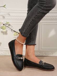 Round Toe Comfortable Flat Slip-On Rhinestone Decor Fashion Loafers