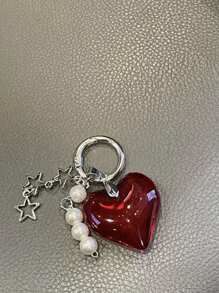 1 pièce Porte-clés en forme de cœur avec lettre cerise, en alliage de zinc élégant et à la mode, personnalisé. Porte-clés cerise polyvalent et haut de gamme, unique, accessoire de sac, pendentif. Cadeau créatif spécial, accessoires de voiture, charms de sac
