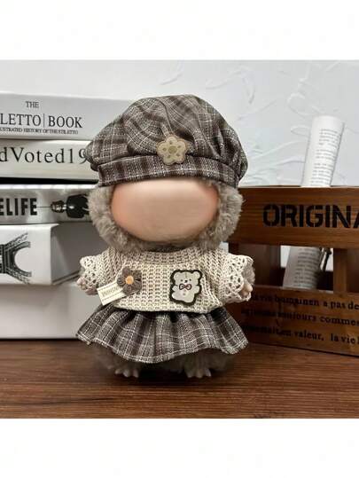 Nuevo y caliente Set de ropa desmontable de 17 cm de muñeca de tela para decoración colgante - Alta calidad (Sólo ropa, color aleatorio para accesorios pequeños, por favor tenga en cuenta)