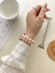 双排珍珠钻石表带，适用于 38mm、40mm、41mm、42mm、44mm、45mm、46mm、49mm 表带 - 女士弹性表带 - 优雅时尚的珍珠钻石闪耀设计 - 舒适轻盈，经久耐用 - 适合 5.5-6.3 英寸手腕 - 替换表带配件