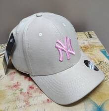 New York Curved Brim Baseball Cap Embroidered Men's Women's Premium Fitão Letter Street Embroidered Fabric Cap - 粉紅米色 - 查看 2