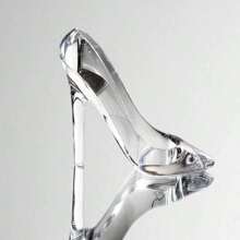1PC Exquisite Crystal High Heels Decorative Ornaments, Transparent Acrylic Material Living Room Kitchen Room Decorative Ornaments Highly Attractive Crystal High Heels, Suitable For Weddings, Parties, And Women's Gifts