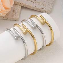 1 pièce Bracelet d'ongle en acier inoxydable élégant de luxe haut de gamme en forme de trèfle et de cœur pour femmes
