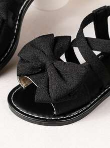 Un par de sandalias de playa de verano a la moda para niños, nuevas sandalias con moño para niños 2025, sandalias de estilo bohemio, sandalias tejidas a mano, sandalias casuales para vacaciones y fiestas