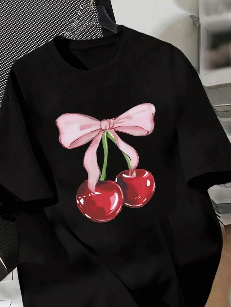 Camiseta Casual de Mujer con Estampado de Cintas de Cereza - Cuello Redondo, Manga Corta, Mezcla de Poliéster Suave, Lavable a Máquina - Perfecta para el Verano - Negro - Ver 1