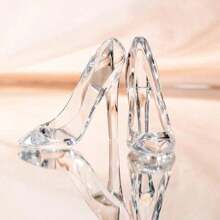1PC Exquisite Crystal High Heels Decorative Ornaments, Transparent Acrylic Material Living Room Kitchen Room Decorative Ornaments Highly Attractive Crystal High Heels, Suitable For Weddings, Parties, And Women's Gifts